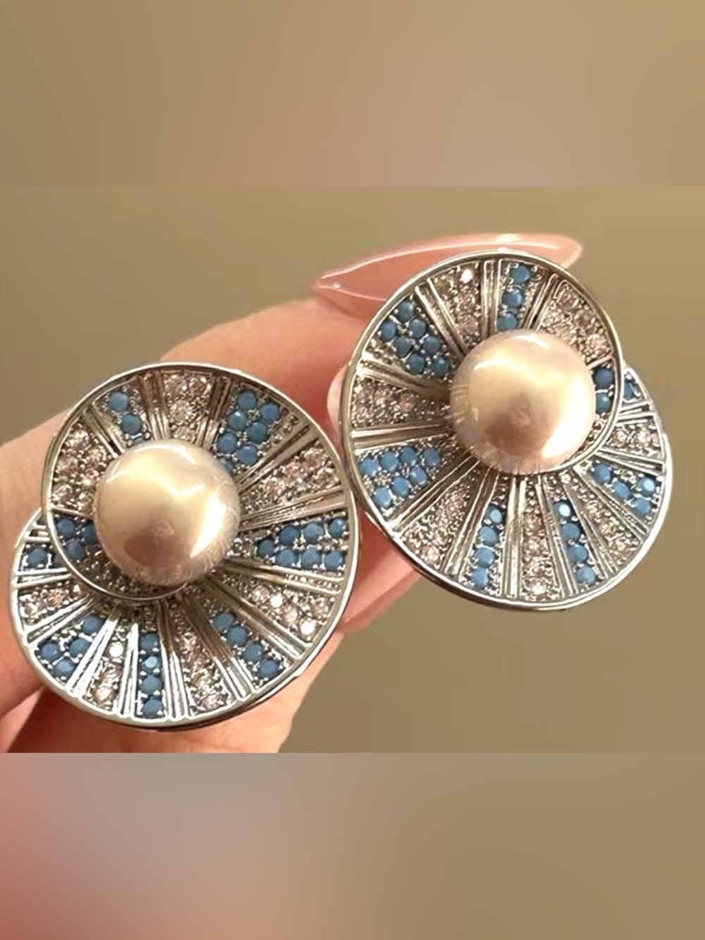 New packed Pretty & unique Pearl-Center Blue and Silver Statement Earrings !!